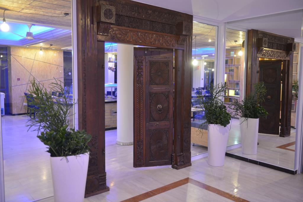 Nereus Hotel Paphos Exterior foto